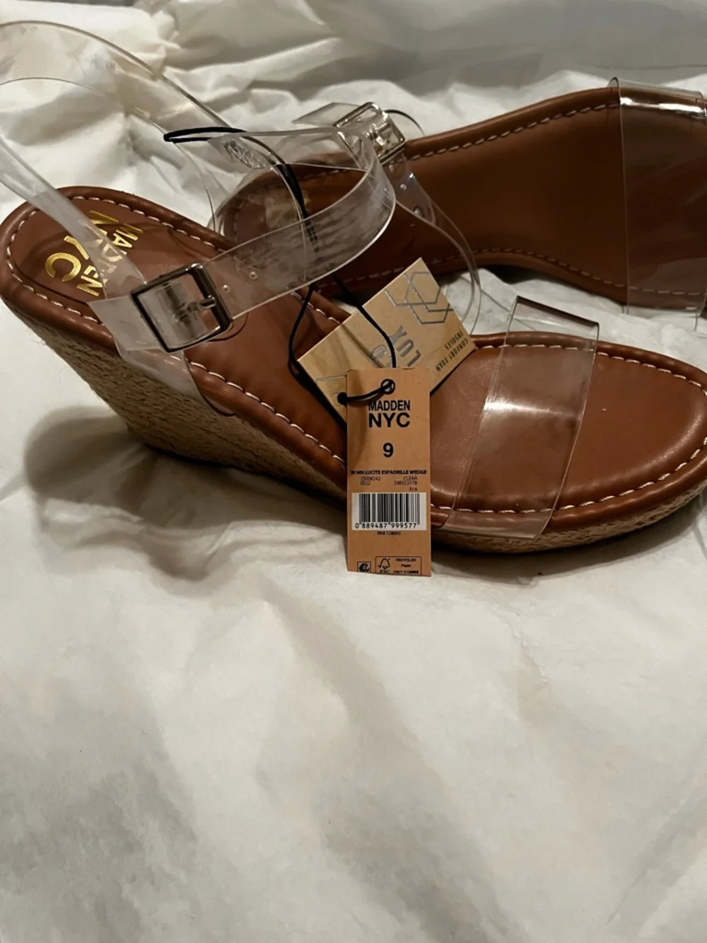 MADDEN NYC ~CLEAR LUCITE ESPADRILLE WEDGE SANDALS~SIZE 9 - Picture 3 of 8